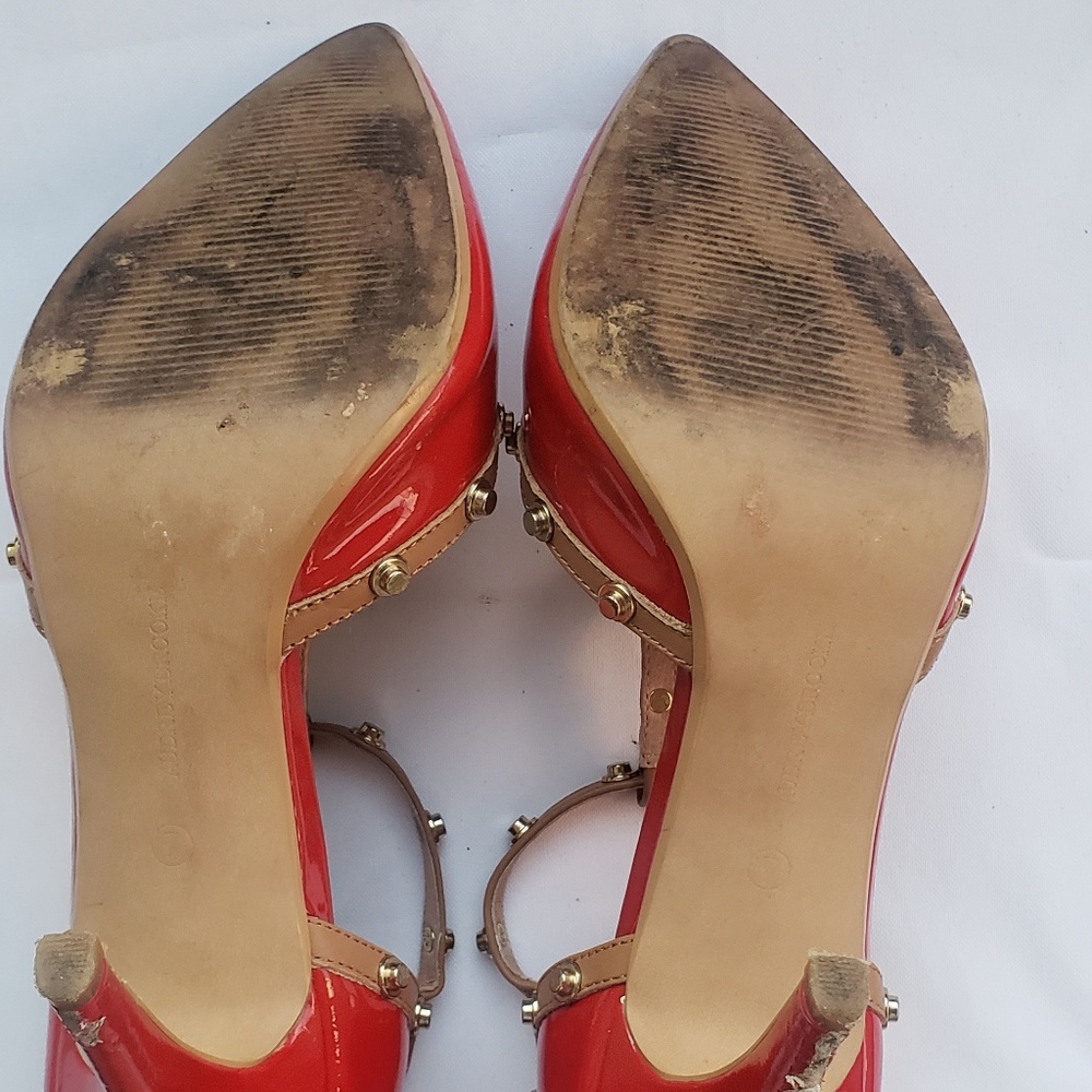 Audrey Brooke Red Pumps. Size 7M. 3 1/2" Heels - Picture 4 of 8